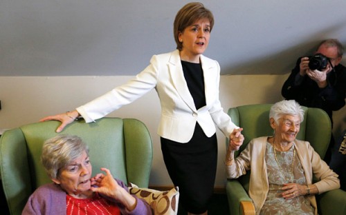 First Minister with Residents