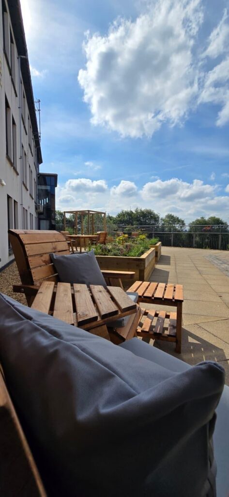 patio seating and planters